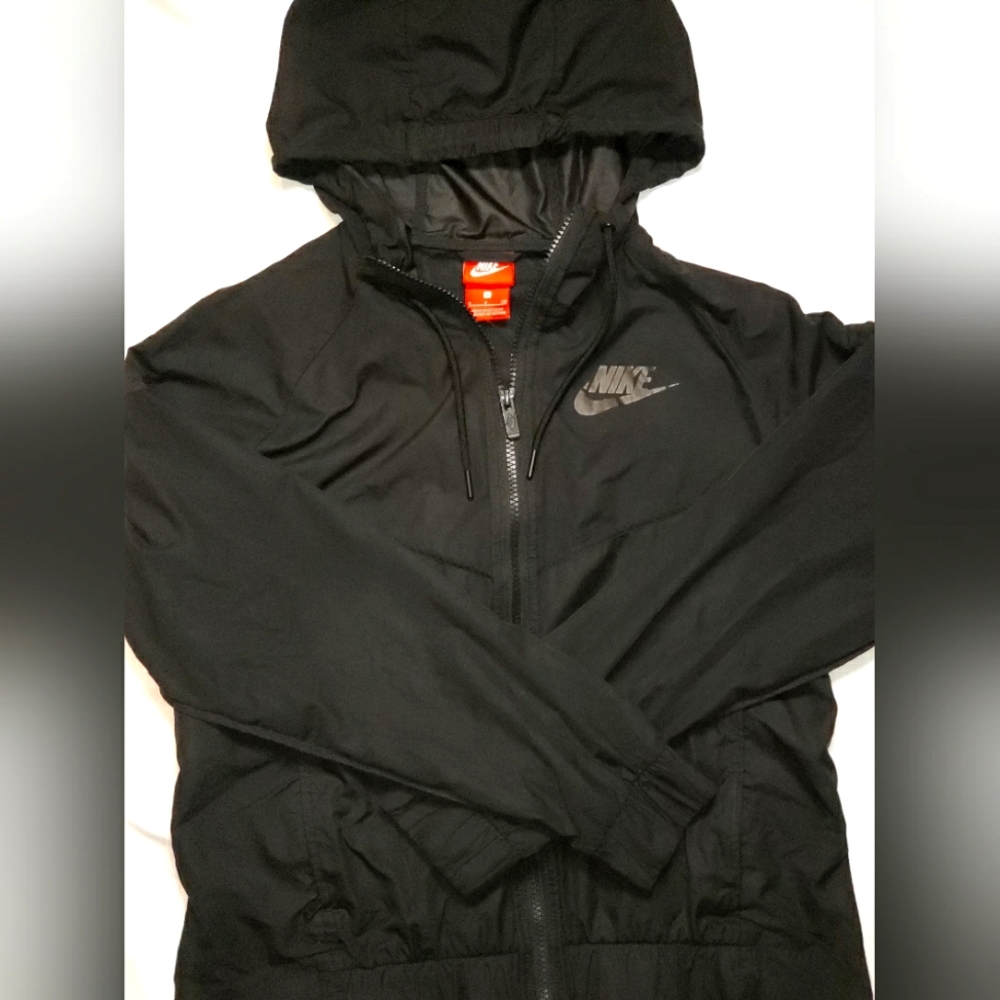 Womens Nike Wind Runner Jacket Sz S Black